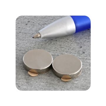Scheibenmagnete aus Neodym, N35 axial, selbstklebend, 3 mm dick, Ø 15 mm - vernickelt